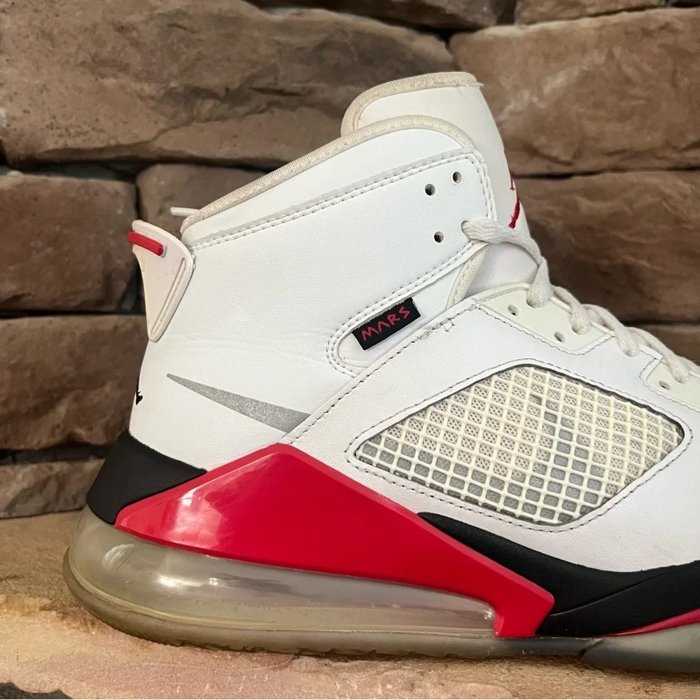Jordan Mars 270 Fire Red‎ / SZ 11.5